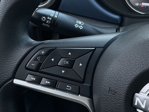 Used 2025 Nissan Versa SV image 22