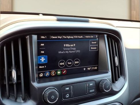 Certified 2022 Chevrolet Colorado ZR2 w/ ZR2 Midnight Special Edition AWD/4WD image 4