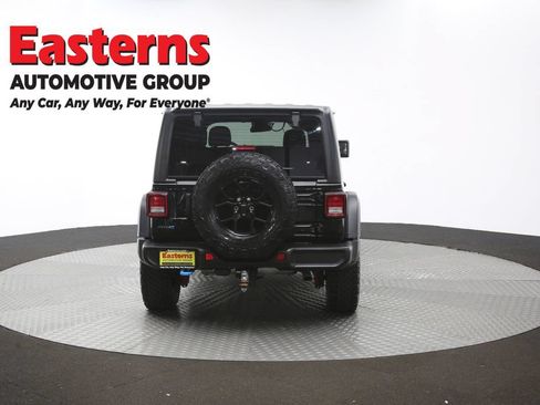 Used 2024 Jeep Wrangler Unlimited AWD/4WD image 39