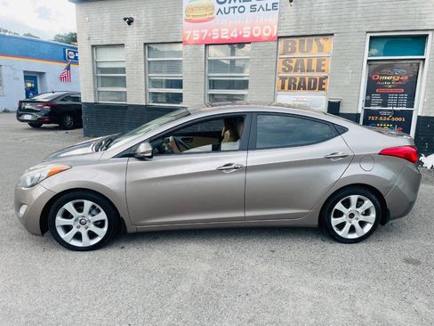 Used 2012 Hyundai Elantra Limited w/ Technology Pkg 5 image 7