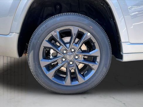 New 2026 Jeep Grand Cherokee L Limited AWD/4WD image 34