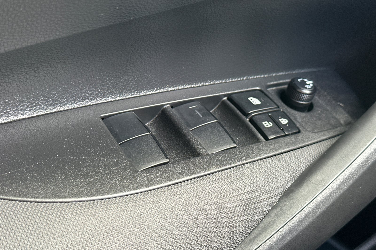 Used 2026 Toyota Corolla SE w/ SE Package FWD image 12