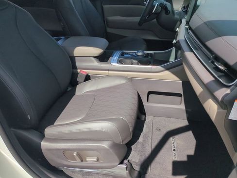 New 2026 Kia Carnival EX FWD image 27