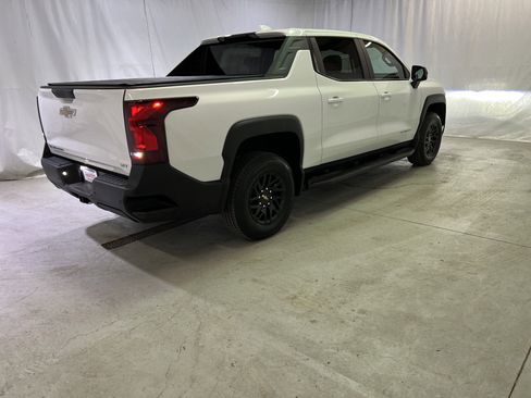 Used 2024 Chevrolet Silverado EV W/T image 11