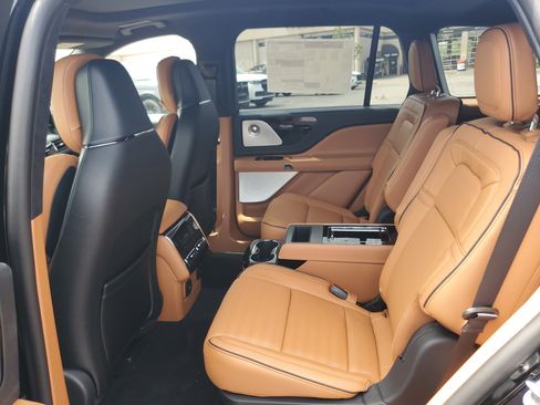 New 2026 Lincoln Aviator Black Label w/ Dynamic Handling Package AWD/4WD image 23