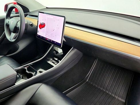 Used 2020 Tesla Model Y Long Range image 29