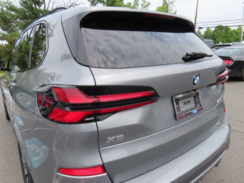 Used 2026 BMW X5 M60i AWD/4WD image 11