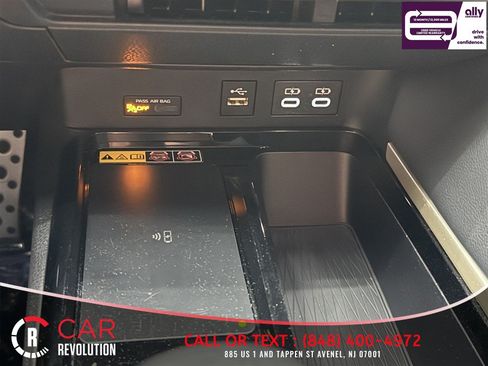 Used 2025 Toyota Camry XSE FWD image 20