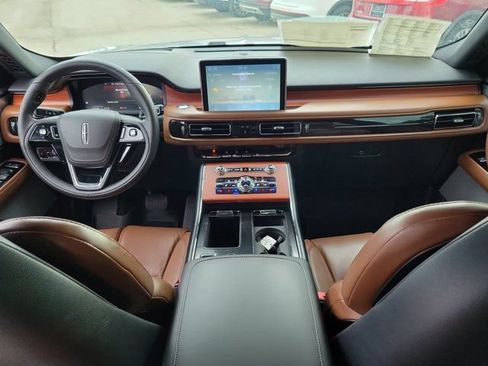 Certified 2020 Lincoln Aviator Reserve w/ Equipment Group 202A AWD/4WD image 19