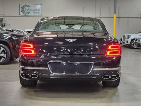Used 2021 Bentley Flying Spur V8 AWD/4WD image 11