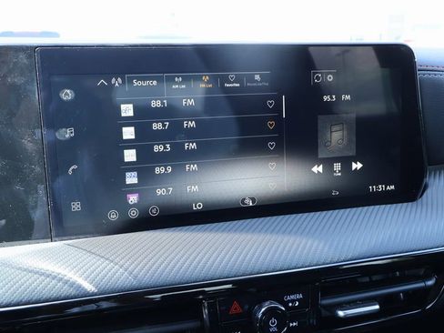 New 2026 Nissan Kicks SR image 3