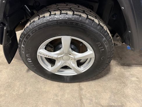 Used 2021 Jeep Wrangler Unlimited Sport image 20