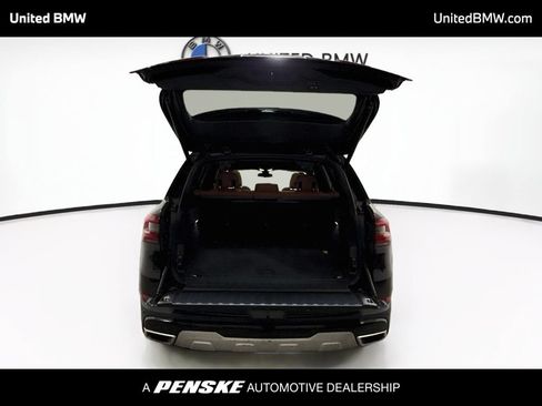Used 2021 BMW X5 xDrive40i w/ Premium Package 3 AWD/4WD image 14
