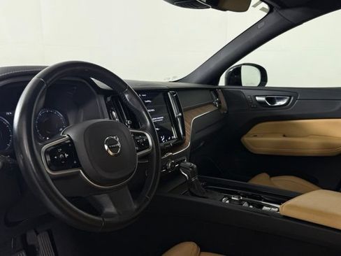 Used 2021 Volvo XC60 T5 Inscription w/ Protection Package Premier FWD image 4