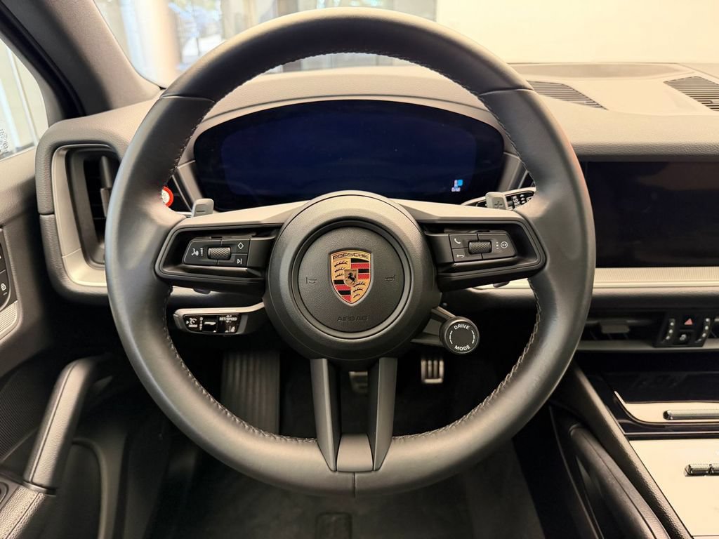 Certified 2025 Porsche Cayenne S AWD/4WD image 12