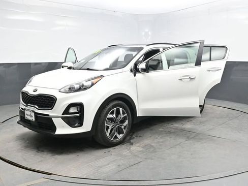 Used 2020 Kia Sportage EX w/ Option Group 15 FWD image 40