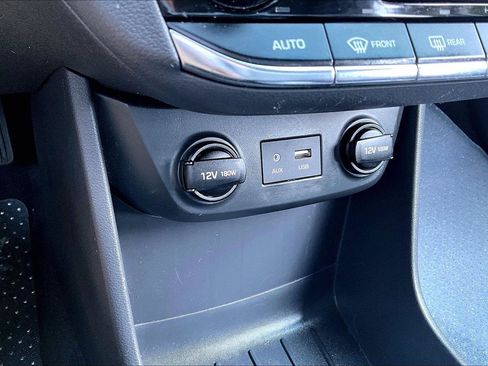 Used 2017 Hyundai Ioniq Limited FWD image 17