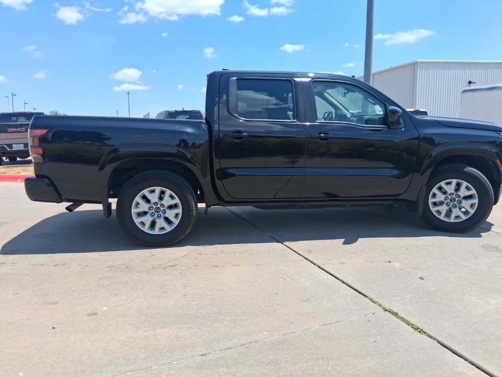 Used 2024 Nissan Frontier SV w/ SV Convenience Package RWD image 6