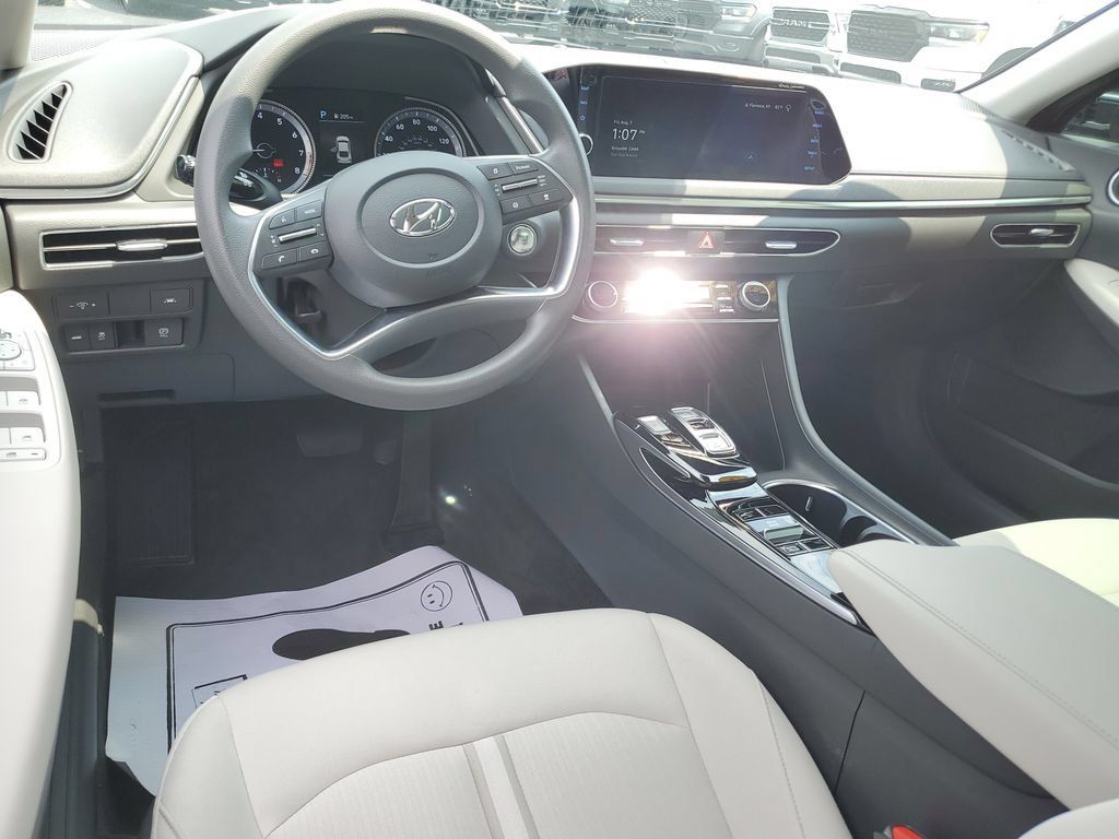 Used 2023 Hyundai Sonata SEL w/ Preferred Accessory Package FWD image 8