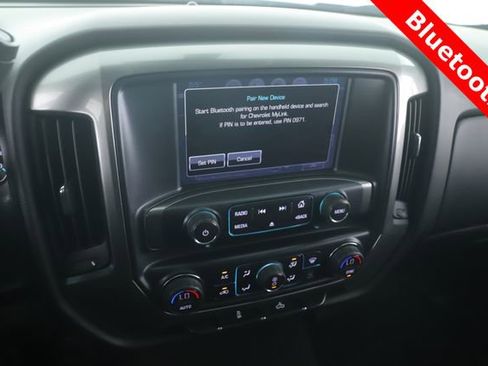 Used 2018 Chevrolet Silverado 1500 LT w/ LT Convenience Package AWD/4WD image 4