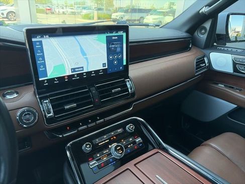 Used 2023 Lincoln Navigator L Reserve image 12