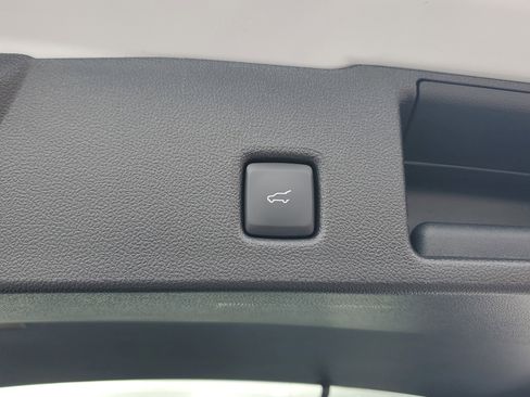 Used 2026 Ford Escape ST-Line w/ Tech Pack #1 FWD image 12