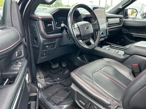 Certified 2022 Ford Expedition Limited AWD/4WD image 8