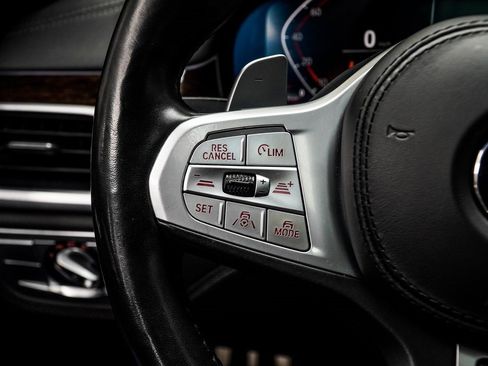 Used 2021 BMW 740i xDrive 740i xDrive w/ M Sport Package image 28