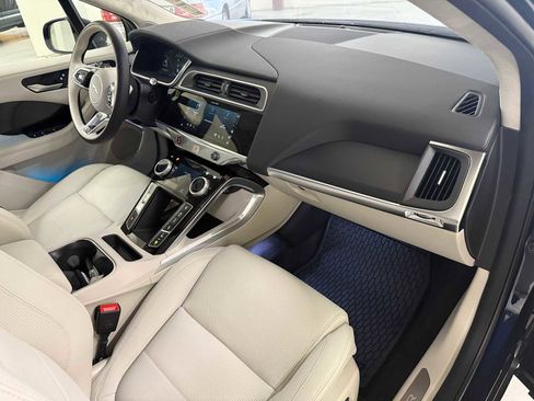 Used 2024 Jaguar I-PACE R-Dynamic HSE image 11