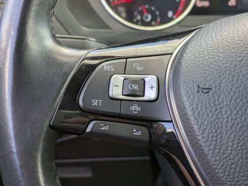 Used 2019 Volkswagen Tiguan SE image 23