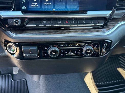 Used 2024 Chevrolet Silverado 3500 LT w/ Convenience Package AWD/4WD image 29
