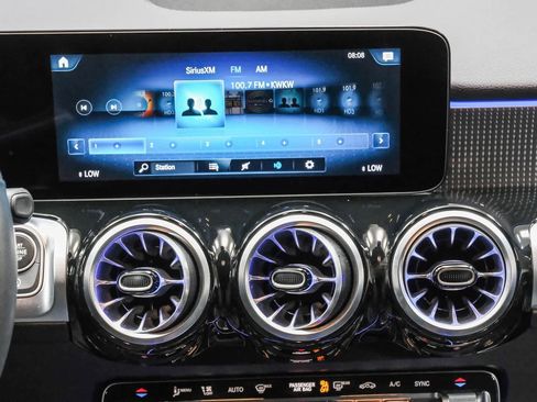 Certified 2023 Mercedes-Benz GLB 250 image 17
