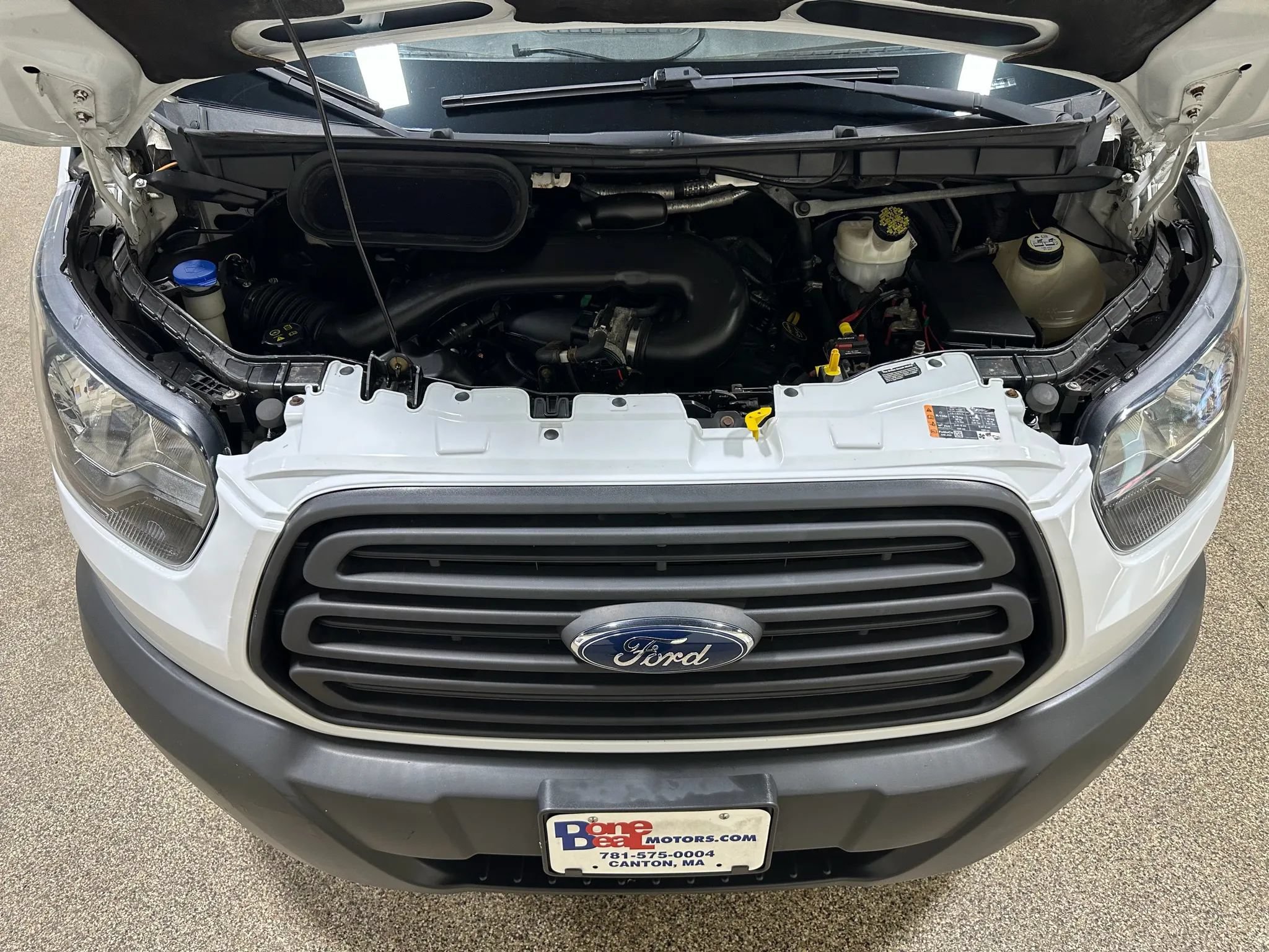 Used 2015 Ford Transit 250 148 Medium Roof RWD image 58