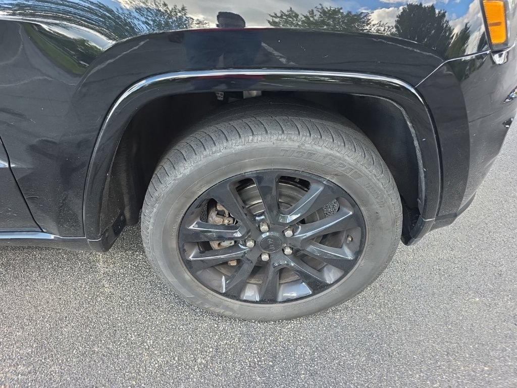 Used 2021 Jeep Grand Cherokee Laredo X AWD/4WD image 15