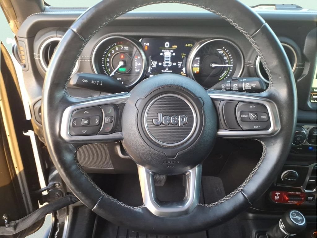 Used 2021 Jeep Wrangler Unlimited Rubicon 4xe w/ Dual Top Group AWD/4WD image 21