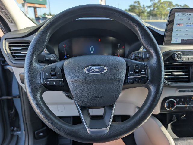 Used 2025 Ford Escape Active AWD/4WD image 22