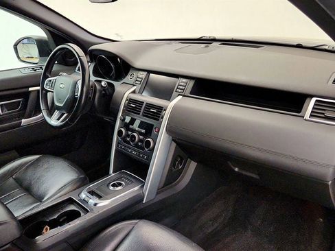 Used 2018 Land Rover Discovery Sport SE AWD/4WD image 25