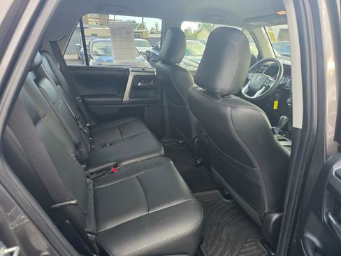 Used 2016 Toyota 4Runner SR5 image 11