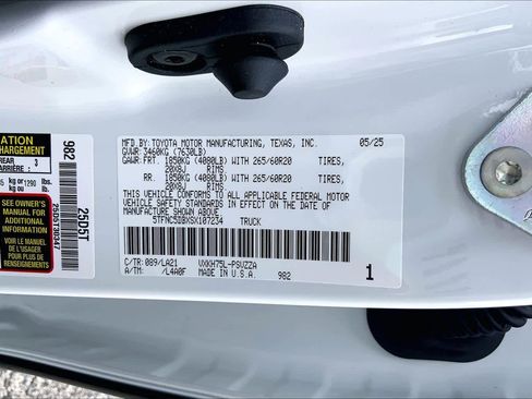 Certified 2025 Toyota Tundra Platinum AWD/4WD image 36