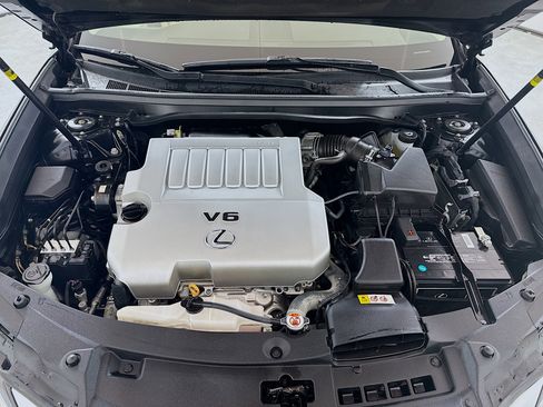 Used 2017 Lexus ES 350 w/ Ultra Luxury Package image 29