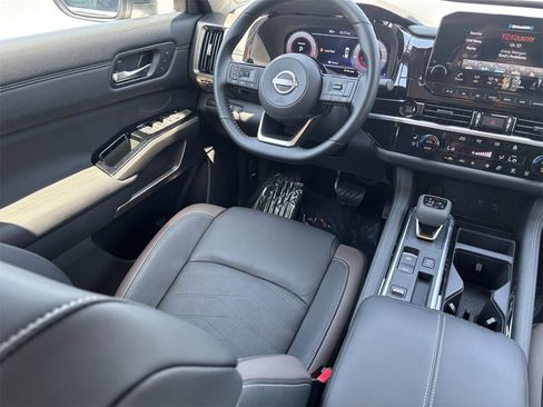 New 2025 Nissan Pathfinder Platinum w/ Cargo Package image 16