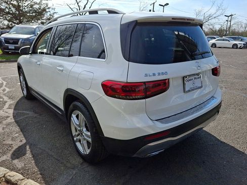 Used 2021 Mercedes-Benz GLB 250 4MATIC image 4