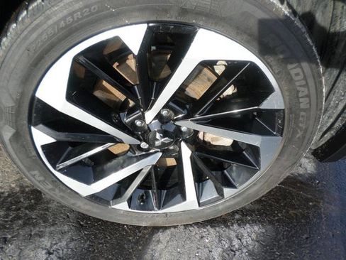 Used 2024 Mitsubishi Outlander SE image 39