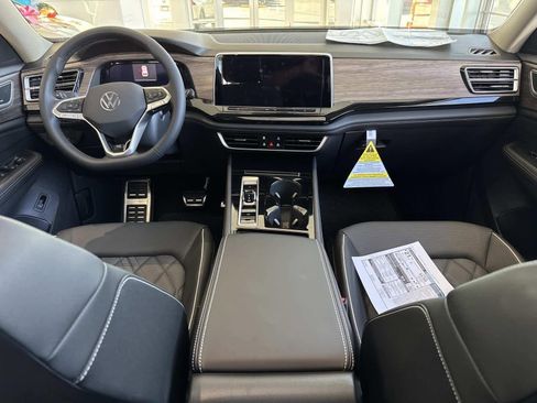 New 2026 Volkswagen Atlas SEL Premium R-Line AWD/4WD image 15