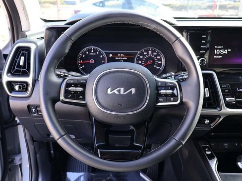 Used 2023 Kia Sorento EX w/ Panoramic Sunroof Package image 45