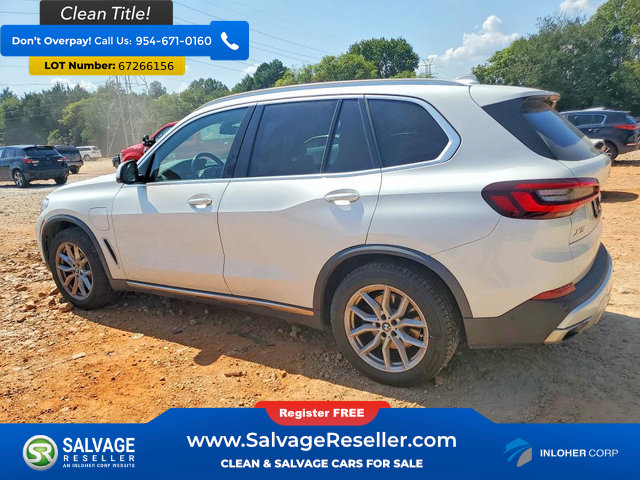 Used 2021 BMW X5 xDrive45e w/ Premium Package AWD/4WD image 3