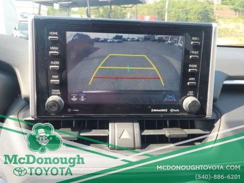 Used 2021 Toyota RAV4 XLE w/ Convenience Package AWD/4WD image 3