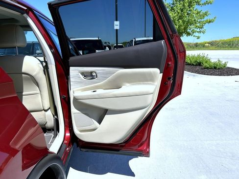 Used 2017 Nissan Murano Platinum w/ Platinum Technology Package AWD/4WD image 18