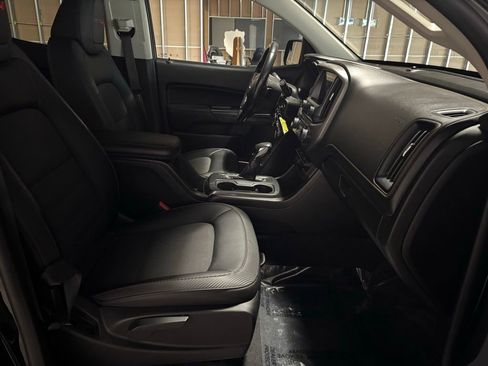 Used 2022 GMC Canyon AT4 w/ Trailering Package image 18