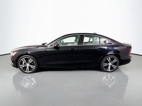 Used 2021 Volvo S60 T5 Inscription AWD/4WD image 6